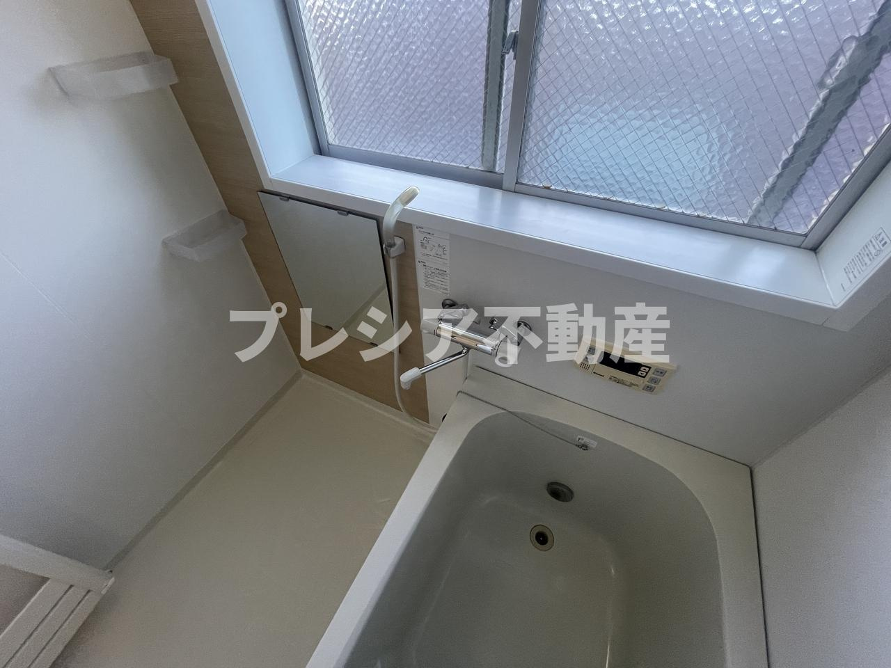 甲子園フラットの浴室