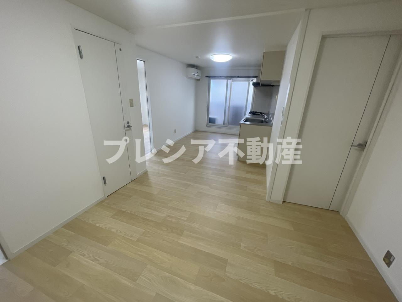 甲子園フラットの居間・リビング