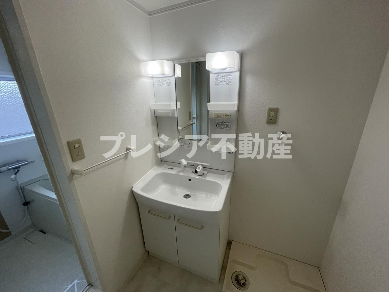 甲子園フラットの洗面所