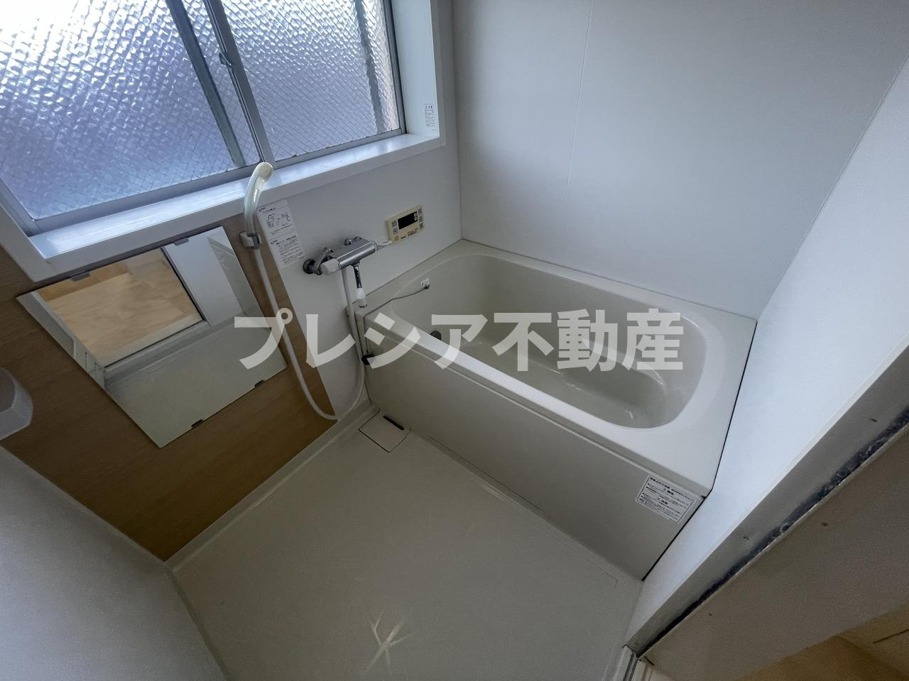 甲子園フラットの浴室