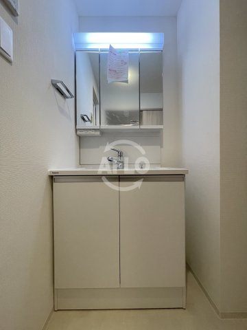 スプランディッド難波キャトルの洗面所|スプランディッド難波キャトル　独立洗面台