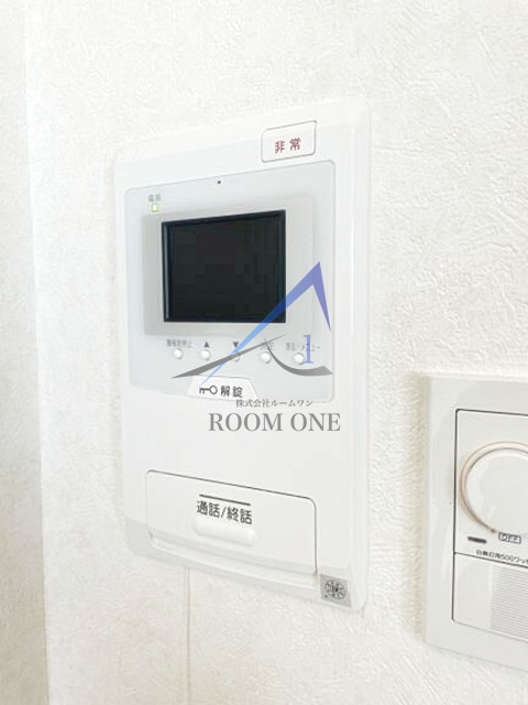 ルーブル大鳥居参番館のセキュリティ|モニター付きインターホンです。
