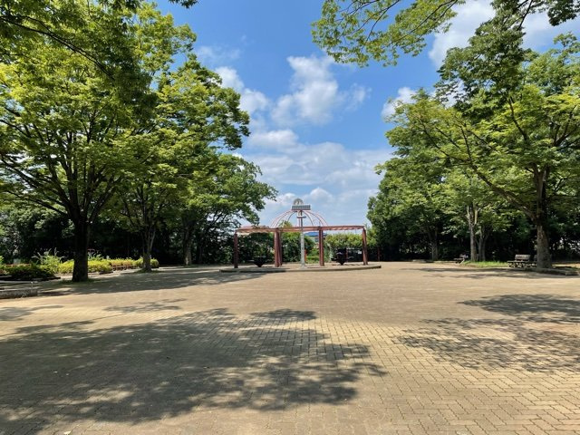 緑ハイツ5号棟の周辺