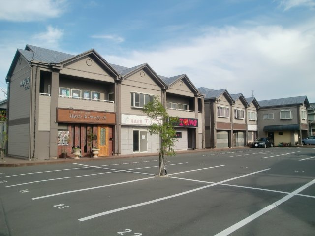 【外観】 | ユトリロ三本木