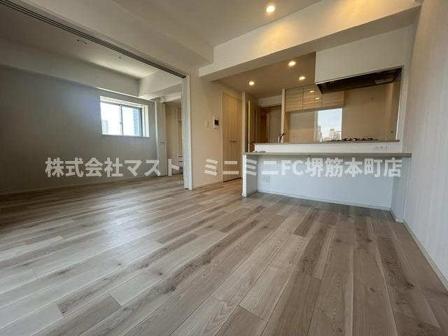 スプランディッド梅田WESTの居間・リビング