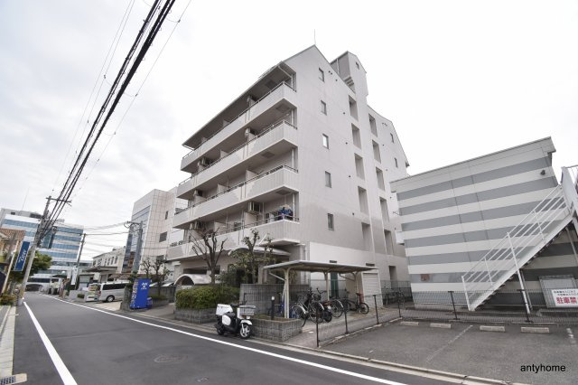 サンイースト江坂　仲介手数料無料の外観