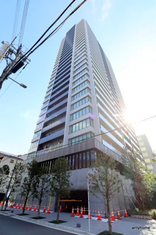 ローレルタワー御堂筋本町　仲介手数料無料の外観