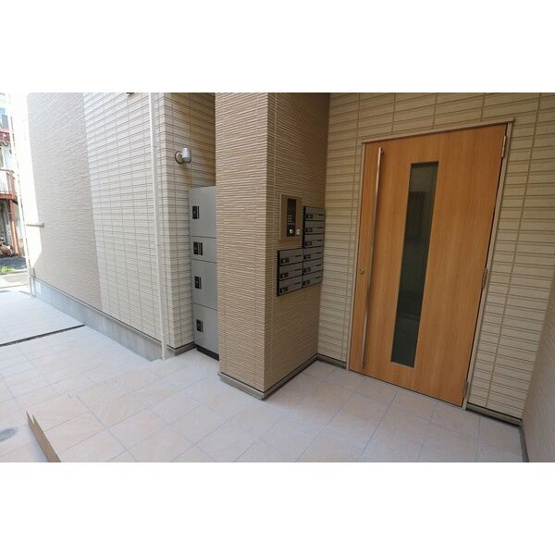 【エントランス】REGALEST三番町