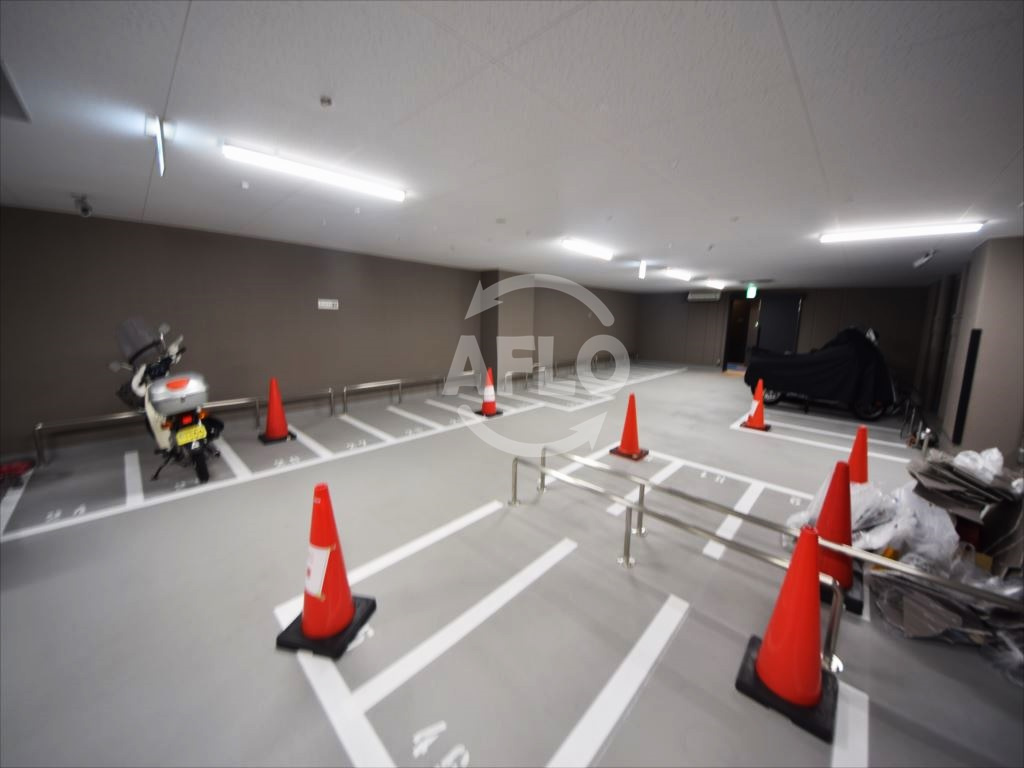 プレミストタワー大阪新町ローレルコート　堀江小学校区の設備|プレミストタワー大阪新町ローレルコート　バイク置場