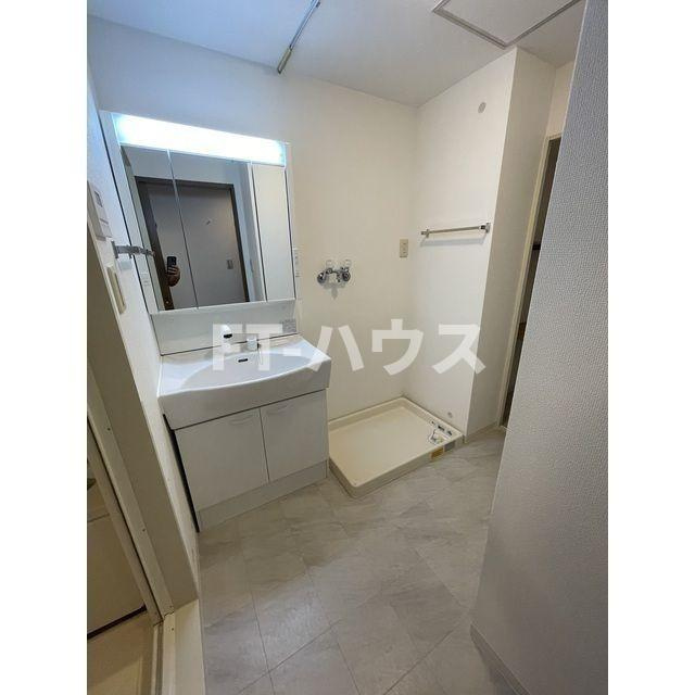 コーポレート稲毛海岸の独立洗面台