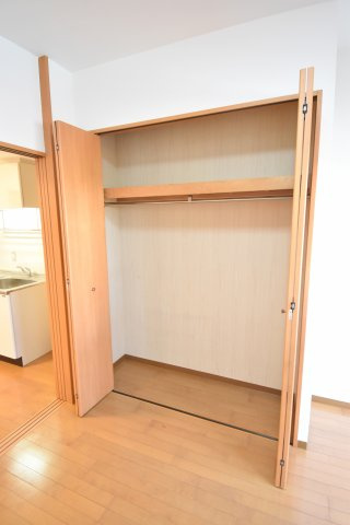 シャインビュー淡路　仲介手数料無料の収納