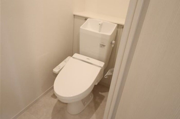 フレマリールSのトイレ|落ち着いた色調のトイレです