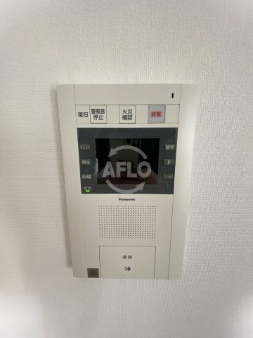 リバーサイドタワー中之島　福島小学校区の収納|リバーサイドタワー中之島　モニター付きインターホン