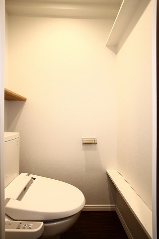 新品家具付きマンション比恵町11(KaGood福岡)のトイレ|トイレフロアカラー相違（※現況優先）