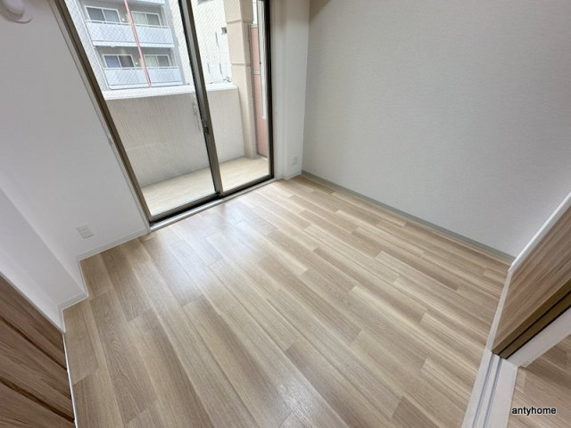 ミラノ堺筋　仲介手数料無料の寝室