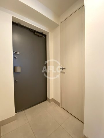 クロスレジデンス大阪新町　堀江小学校区の玄関|クロスレジデンス大阪新町　玄関