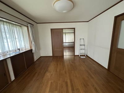 【居間・リビング】 | 大田原市浅香3丁目　1700万円　中古住宅