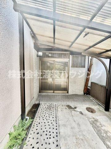 門真岸和田３丁目一戸建のエントランス