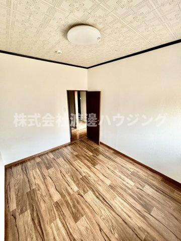 門真岸和田３丁目一戸建の洋室