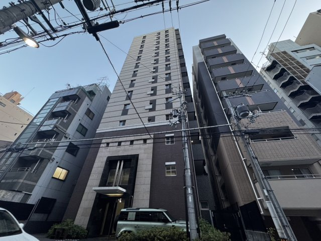 グランドロアール天満橋の外観