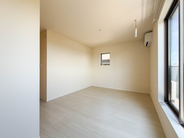 佐賀市水ケ江の洋室|■■2号棟／2F／洋室■■