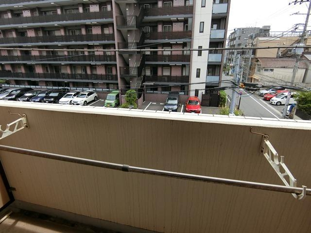 メゾン西馬込のバルコニー|開放的で明るい空間を演出してくれるバルコニーです
