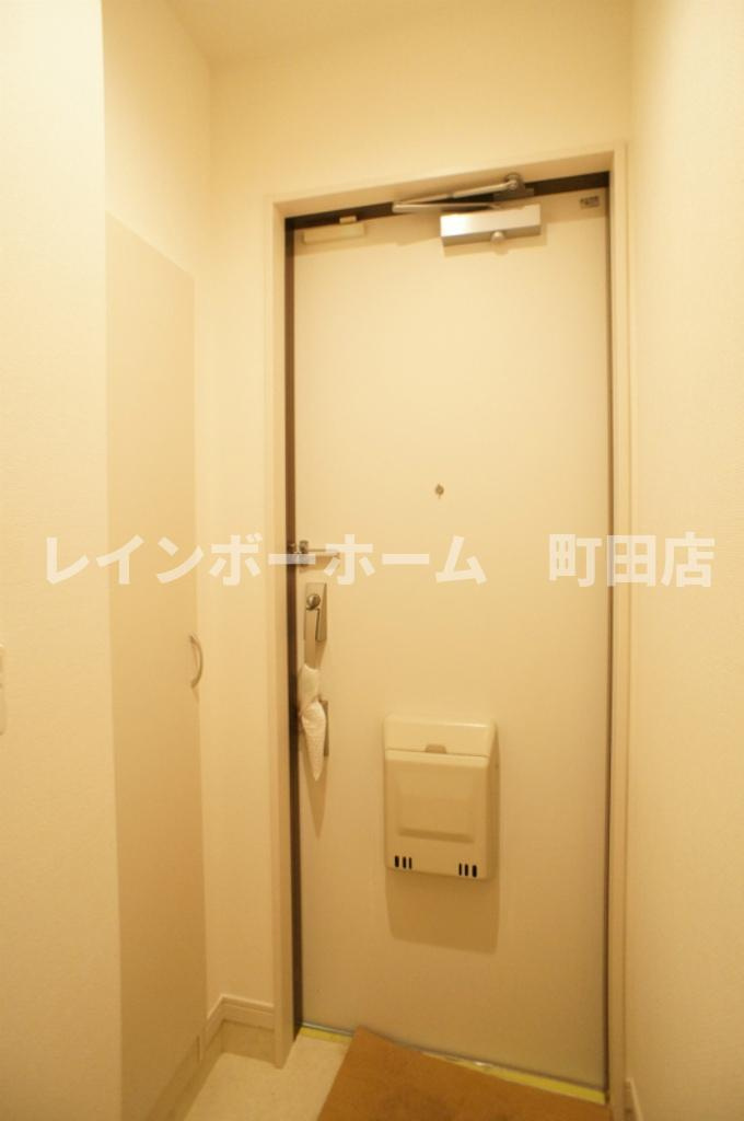 リブリ・アルモ※初期費用分割あと払いサービス利用可能物件の玄関