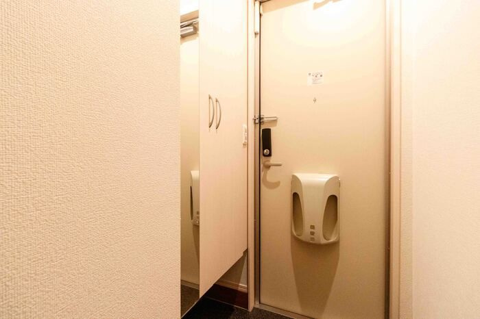 Ｄ－ｒｏｏｍ小矢部　D棟の玄関