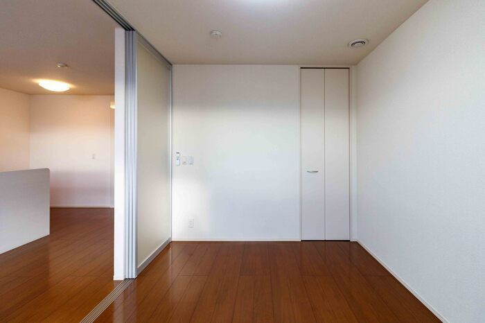 Ｄ－ｒｏｏｍ小矢部　D棟の洋室