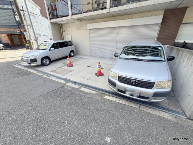 エグゼ西大阪　仲介手数料無料の駐車場