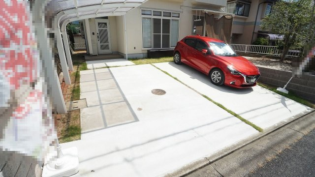 【駐車場】 | 廿日市市宮園上５丁目　４ＬＤＫ＋ＷＩＣ戸建て | リフォーム済み４ＬＤＫ＋ＷＩＣ戸建て
瀬戸内海が見える団地高台で眺望良好
洗面、浴室、トイレ水まわり新調
日当り、眺望も良好
幹線道路、各生活施設とアクセス良
カーポート駐車場、お庭、物置付き