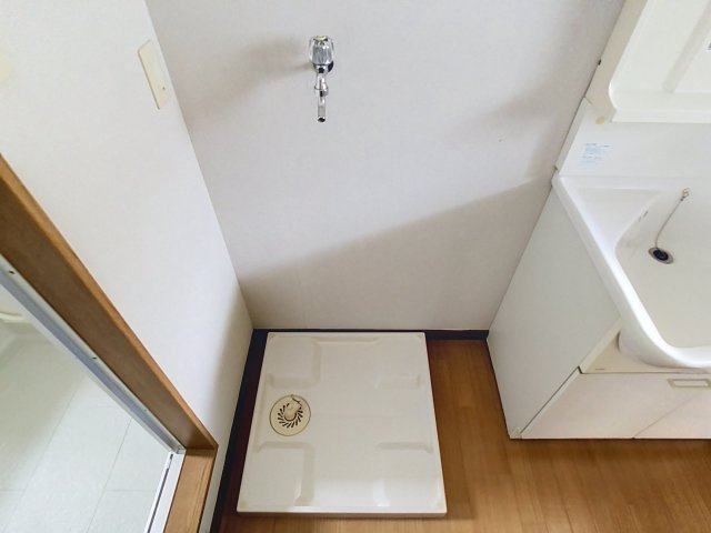 シャルム小白川Bの洗面所