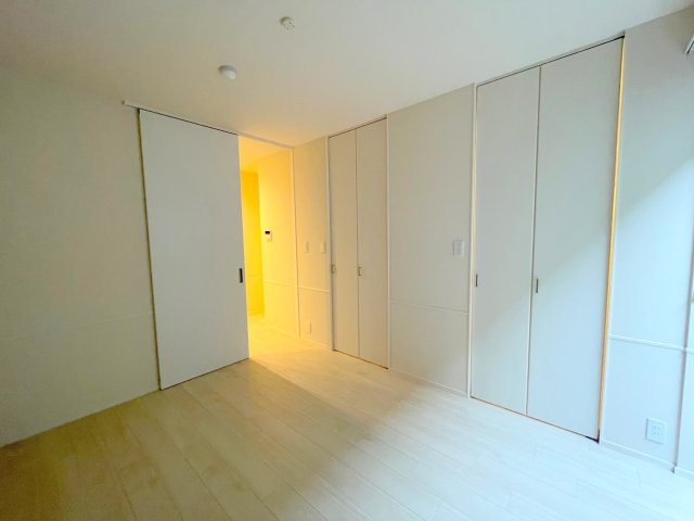 ＨＥＢＥＬＭＡＩＳＯＮ都筑　ＥＡＳＴの居間・リビング