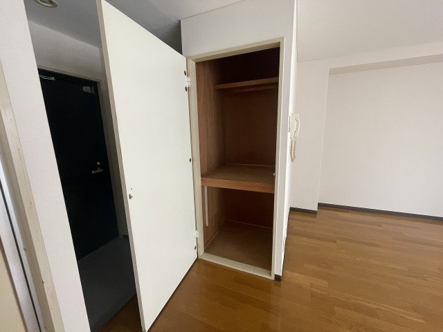 ロイヤルイン二宮の収納
