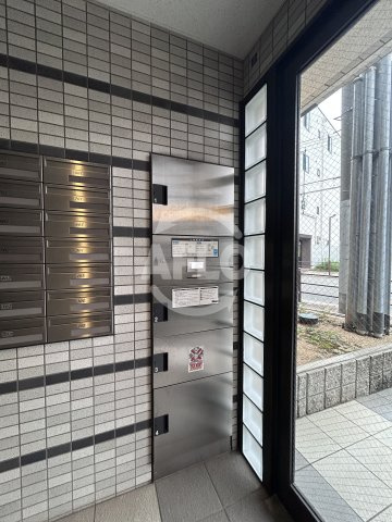 エナブル塚本Ⅱの内装|宅配ボックス