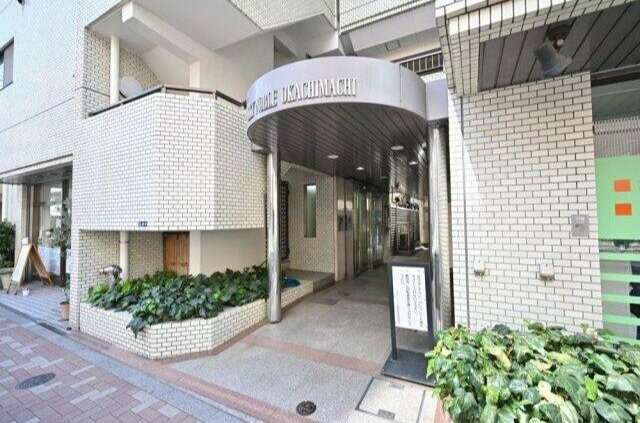 スカイノブレ御徒町のエントランス