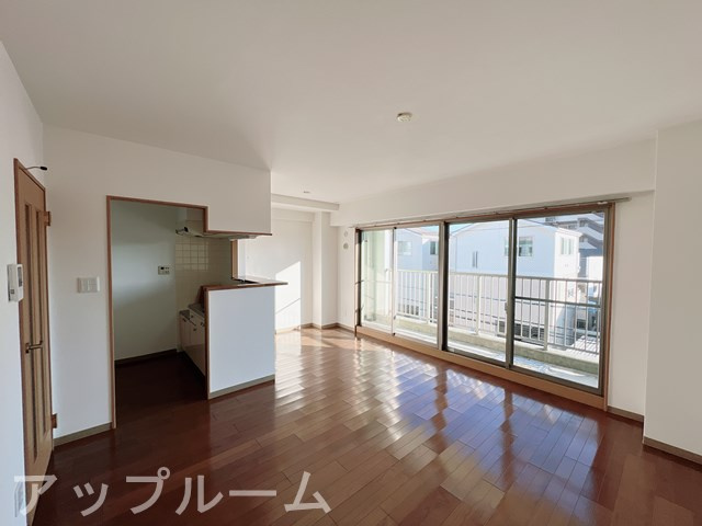 第7栄林ビルの内装