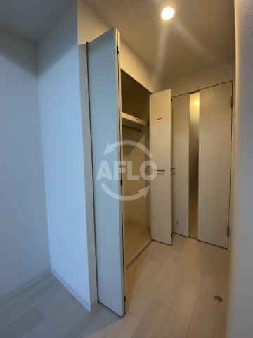 ワールドアイ梅田WESTの収納|ワールドアイ梅田WEST　クローゼット