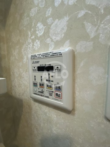 ワールドアイ梅田WESTの設備|ワールドアイ梅田WEST　浴室乾燥機