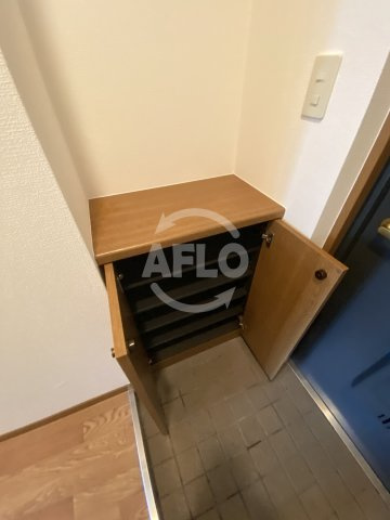 ノルデンハイムリバーサイド天神橋の収納|ノルデンハイムリバーサイド天神橋　シューズボックス