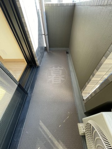 ルーブル大鳥居参番館のバルコニー