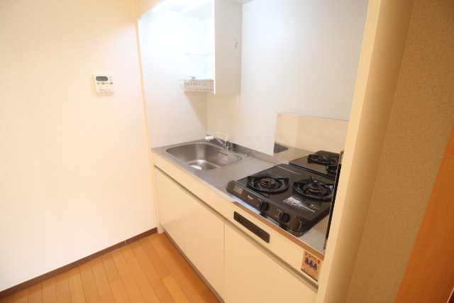 芦屋市東山町の賃貸マンションのキッチン
