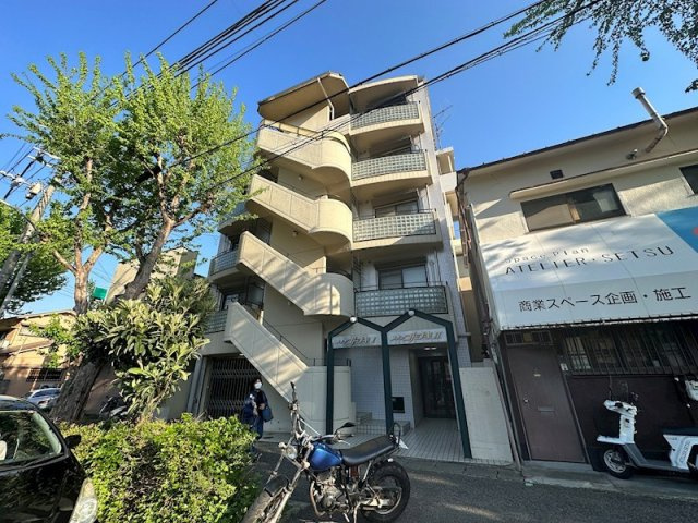 メゾンコトブキの外観
