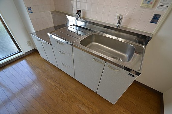 神戸市灘区宮山町３丁目の賃貸マンションのキッチン