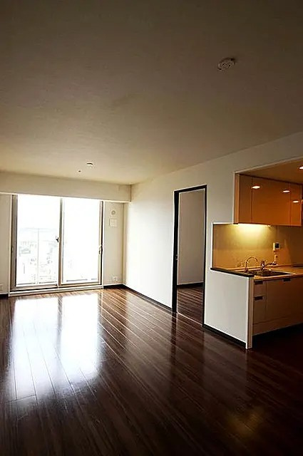 神戸市中央区海岸通６丁目の賃貸マンションの居間・リビング