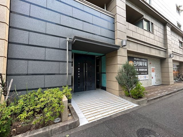西宮市津門西口町の賃貸マンションのエントランス