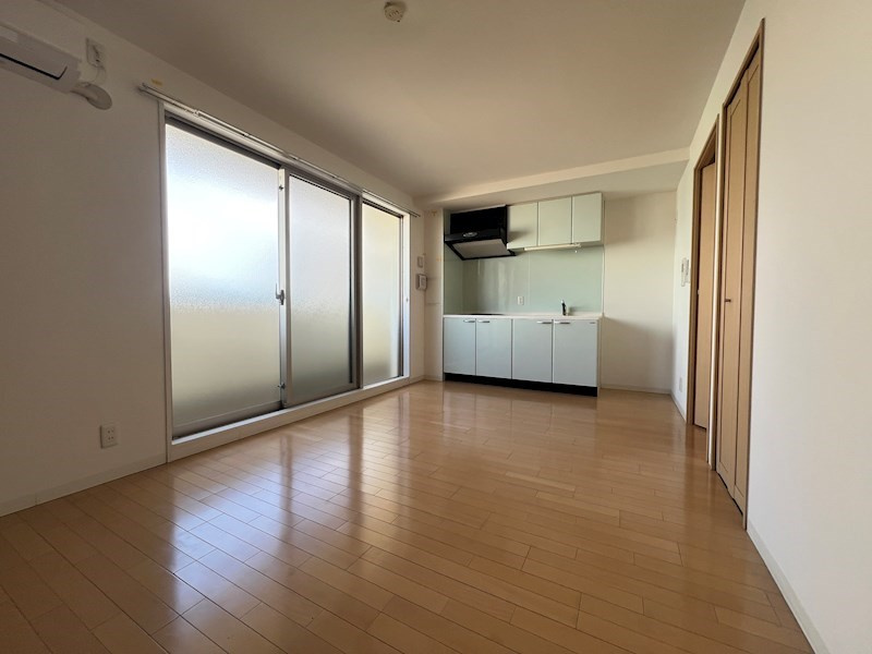 西宮市津門西口町の賃貸マンションの居間・リビング