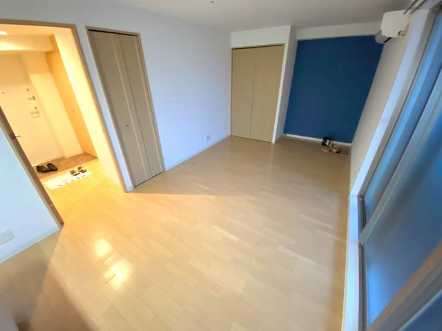 西宮市津門西口町の賃貸マンションの居間・リビング