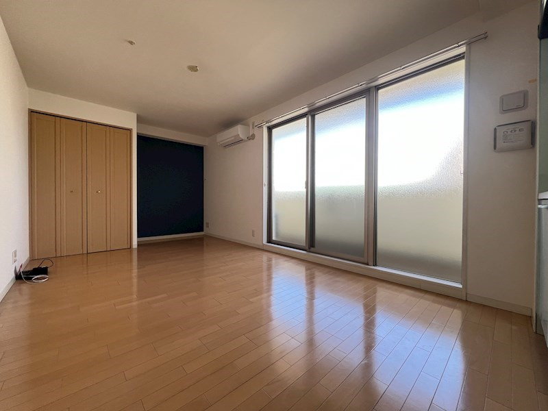 西宮市津門西口町の賃貸マンションの居間・リビング