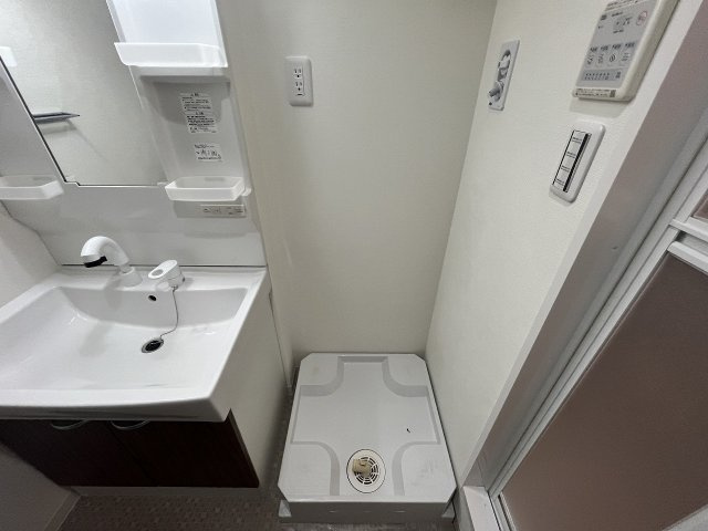 神戸市中央区中山手通１丁目の賃貸マンションの洗面所